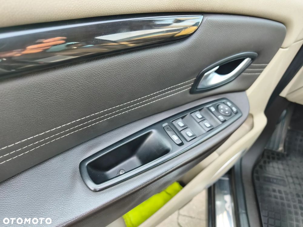 Renault Scenic - 19