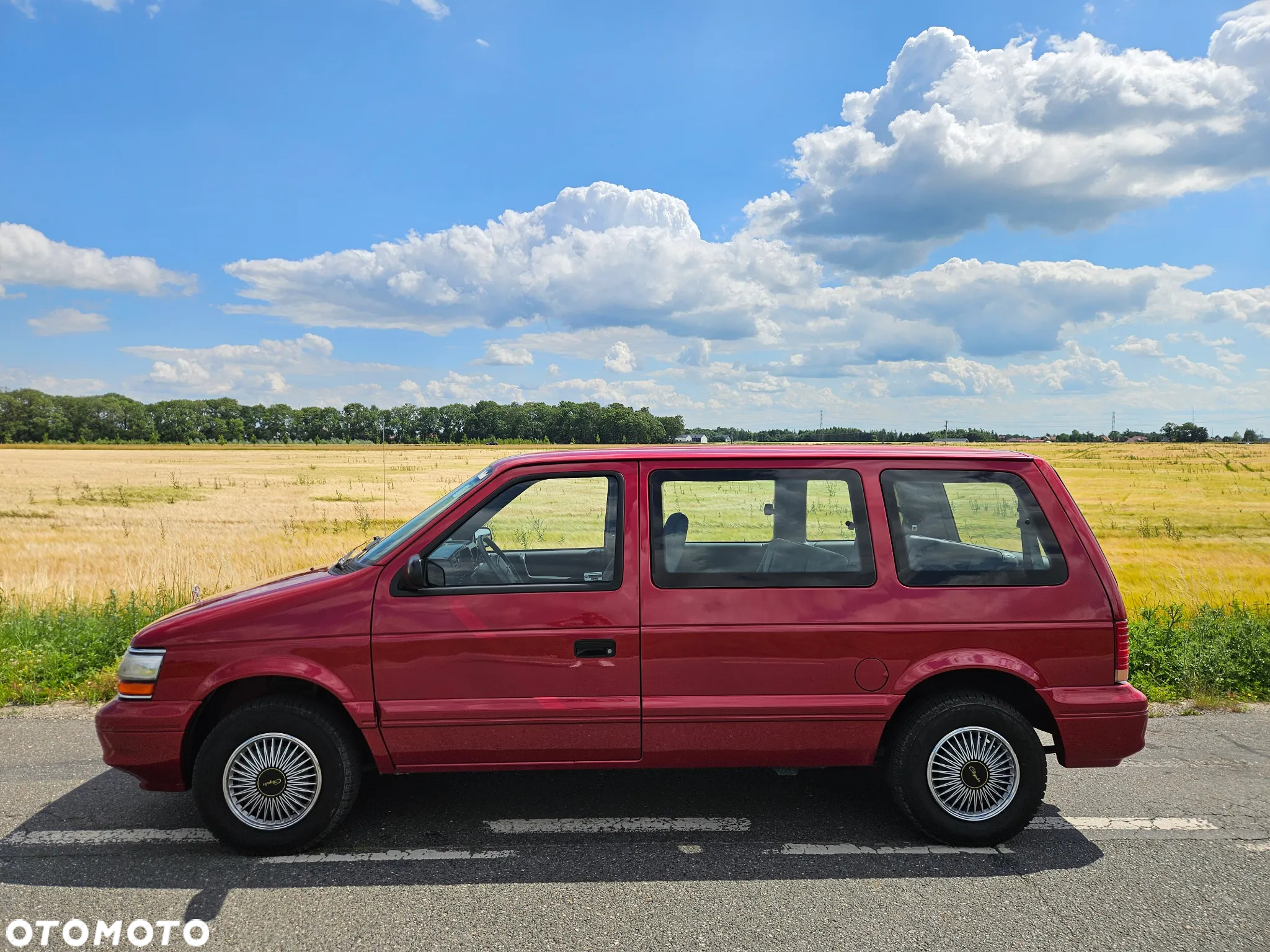 Plymouth Voyager - 3