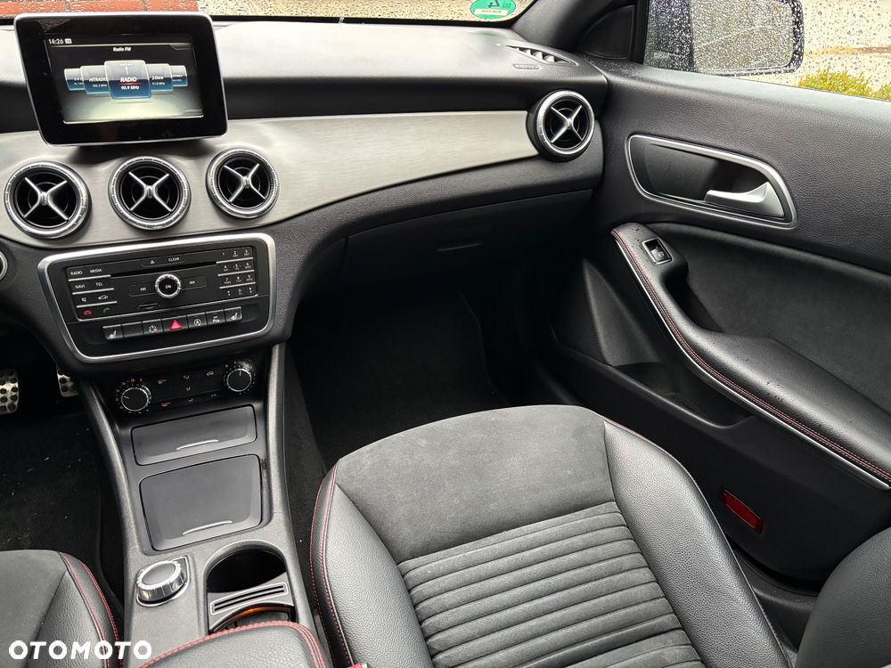 Mercedes-Benz CLA - 7