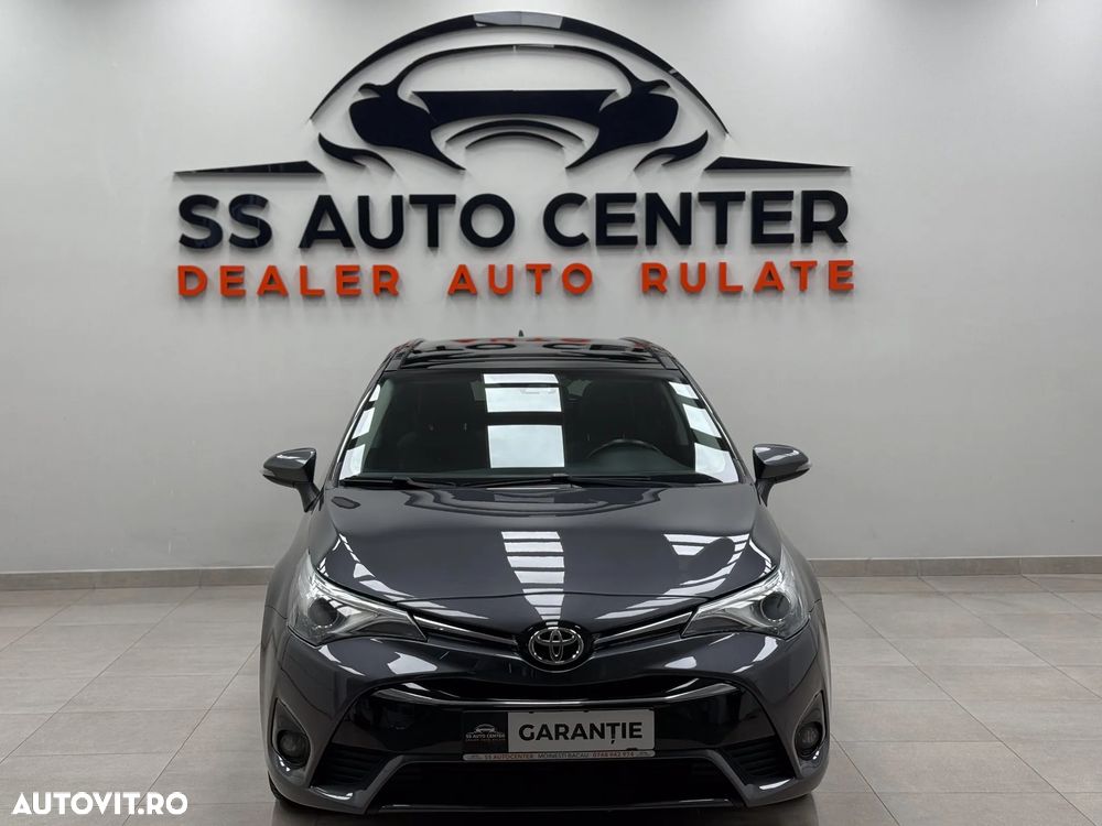 Toyota Avensis 2.0 D-4D Executive - 11