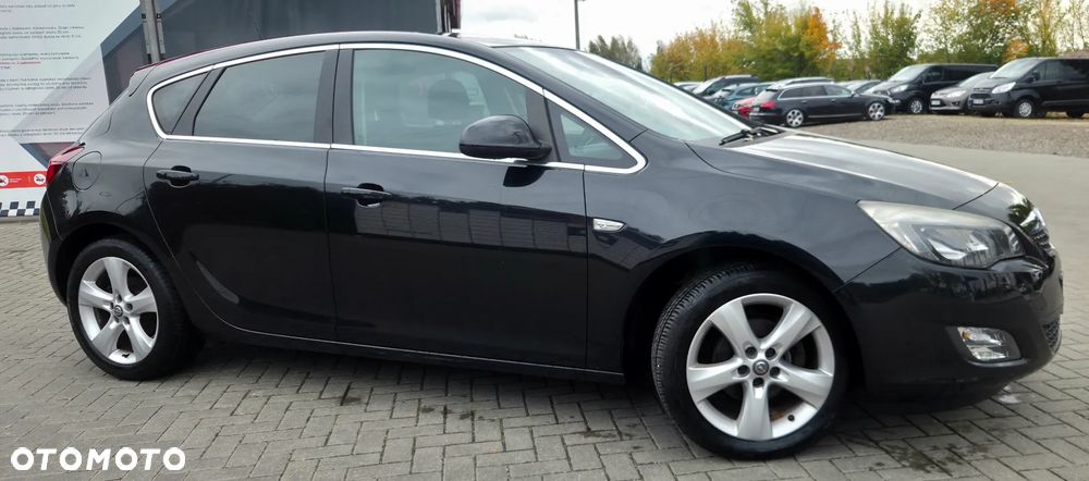 Opel Astra 2012