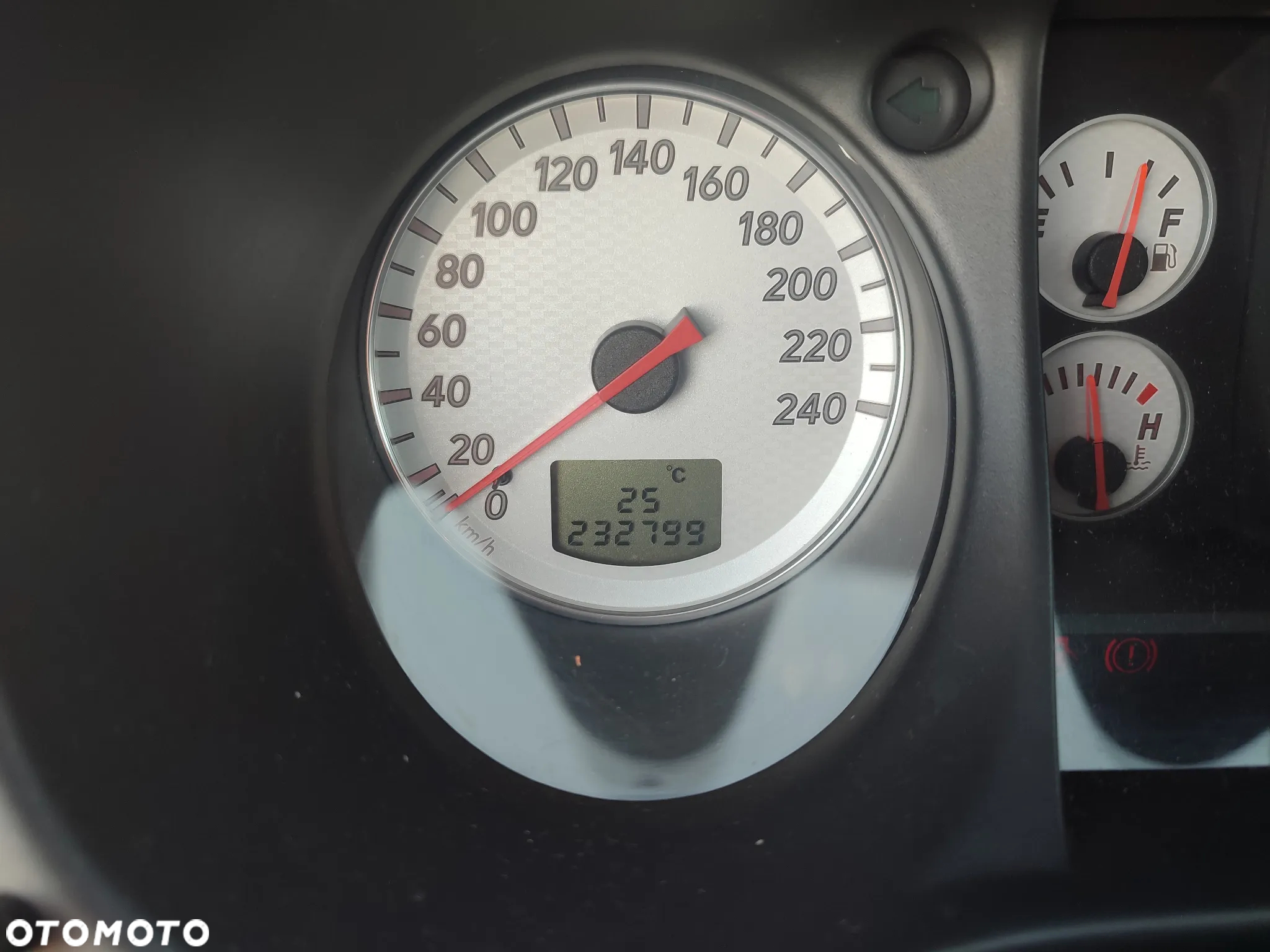 Mitsubishi Outlander 2.0 Turbo - 11