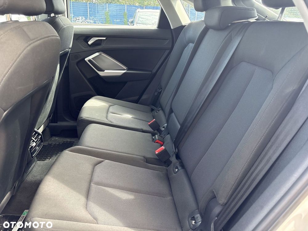 Audi Q3 35 TFSI mHEV S-Line S tronic - 16