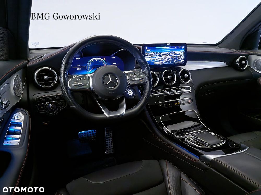 Mercedes-Benz GLC - 12