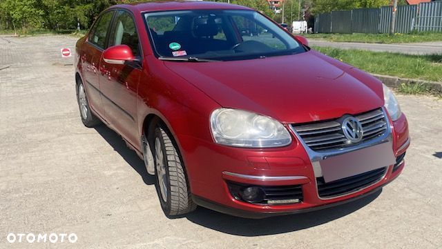 Volkswagen Jetta 1.4 TSI Comfortline DSG - 8