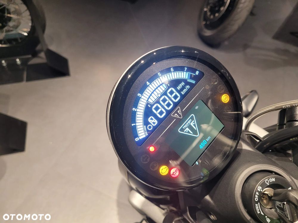 Triumph Scrambler - 7