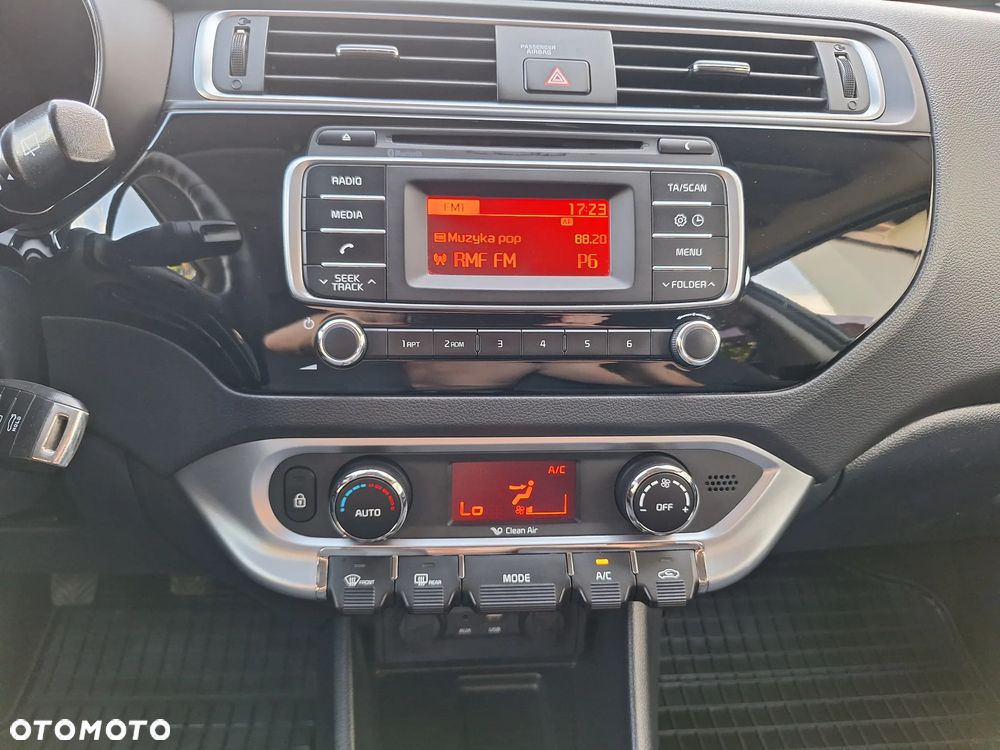 Kia Rio 1.2 L Business Line - 22