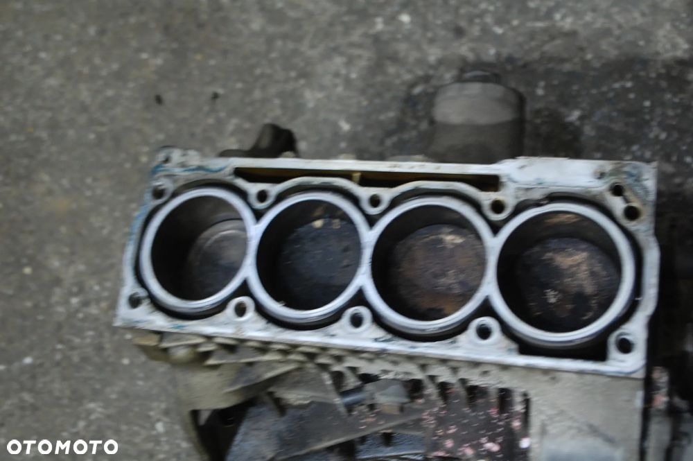 BLOK DÓŁ SILNIKA KOMPLETNY WAŁ TŁOKI BXW SKODA ROOMSTER 1.4 16V SEAT AUDI VW - 3