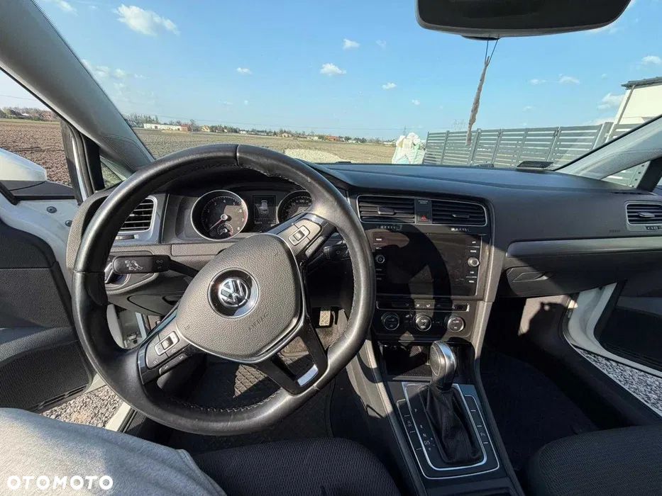 Volkswagen Golf 1.5 TSI BMT Evo Comfortline DSG - 7