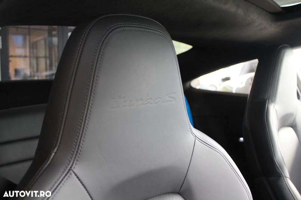 Porsche 911-TURBO-S Standard - 25