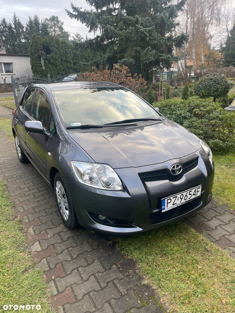 Toyota Auris 1.6 VVT-i Luna - 2