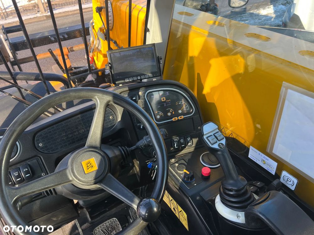 JCB 525-60 |2015 ROK |75KM - 11