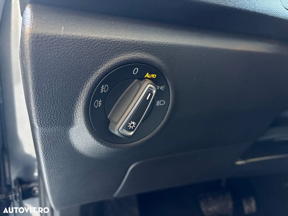 Volkswagen T-ROC - 20