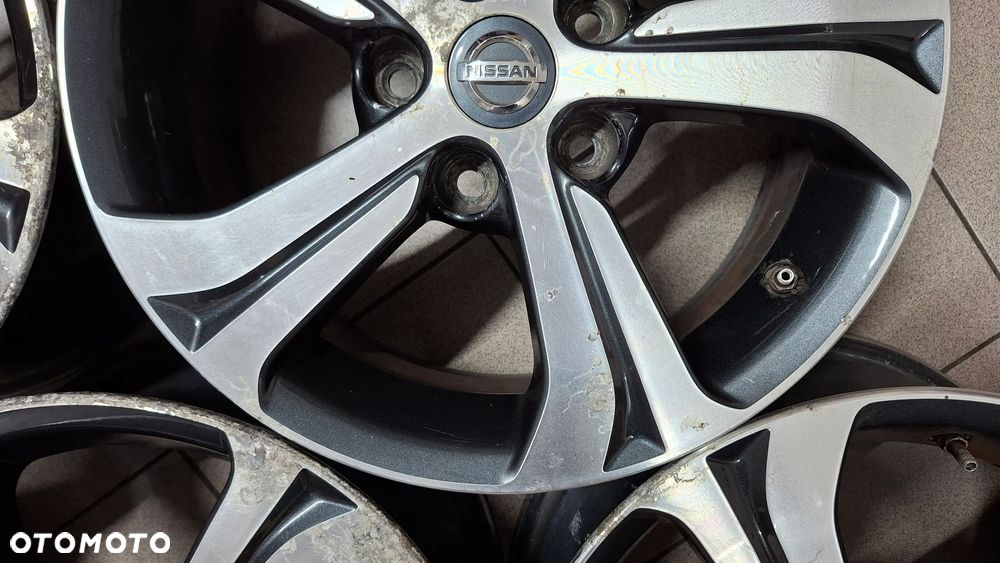Felgi Aluminiowe 16 Nissan Pulsar C13 5x114.3 ET 40 - 9