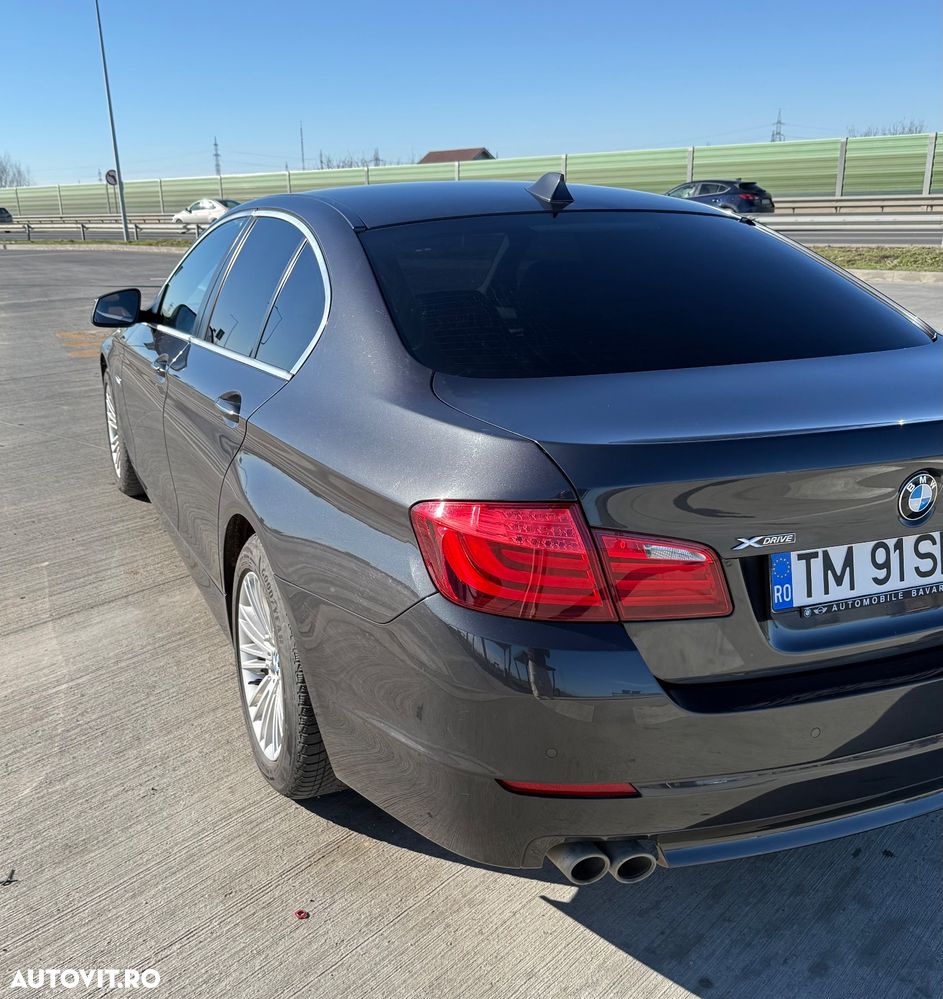 BMW Seria 5 525d xDrive - 4