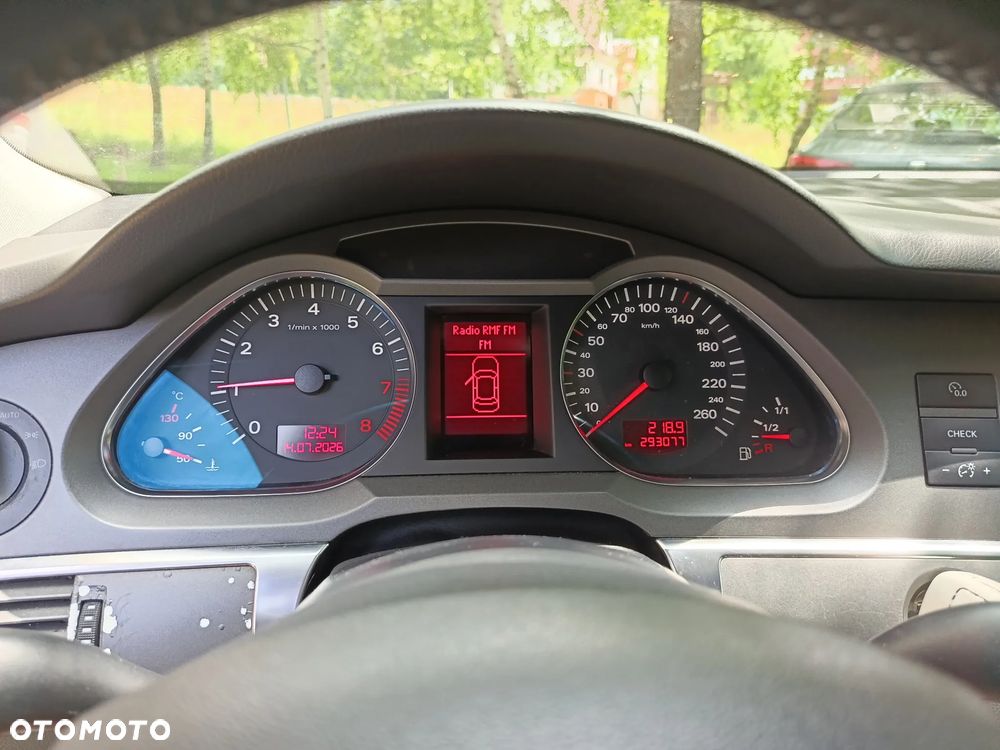 Audi A6 Avant 2.4 Quattro - 23