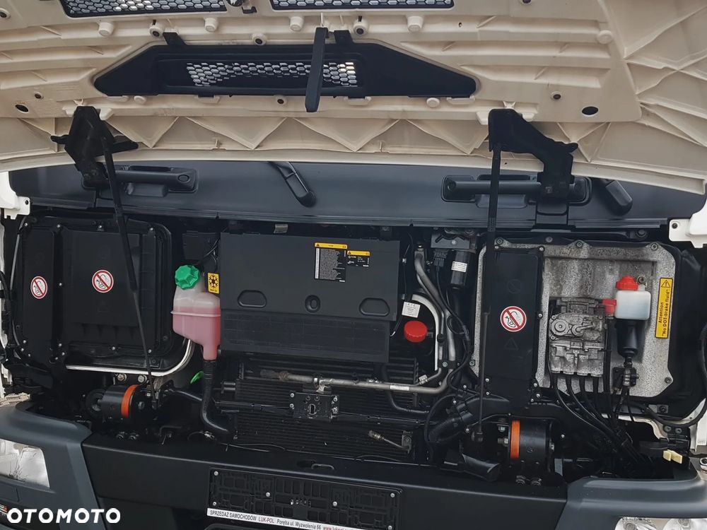 MAN TGL 12.220 HAKOWIEC 4x2 KLIMA - 11