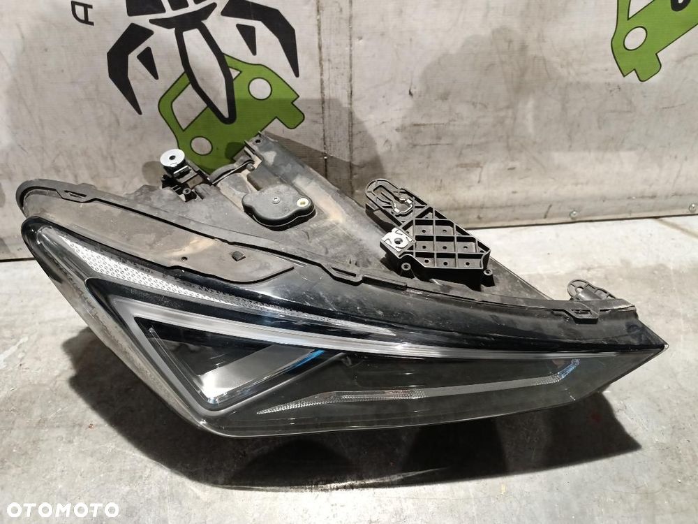 CUPRA FORMENTOR LAMPA PRAWA PRZÓD 5FG941008H - 3