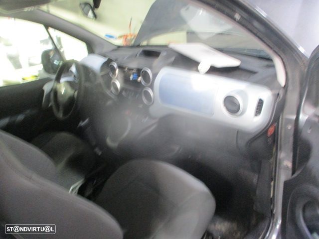 Carro MOT: DV6DTED 9HP CXVEL:20DP33R CITROEN BERLINGO 2 2013 1.6HDI 92CV 5P CINZA DIESEL - 5