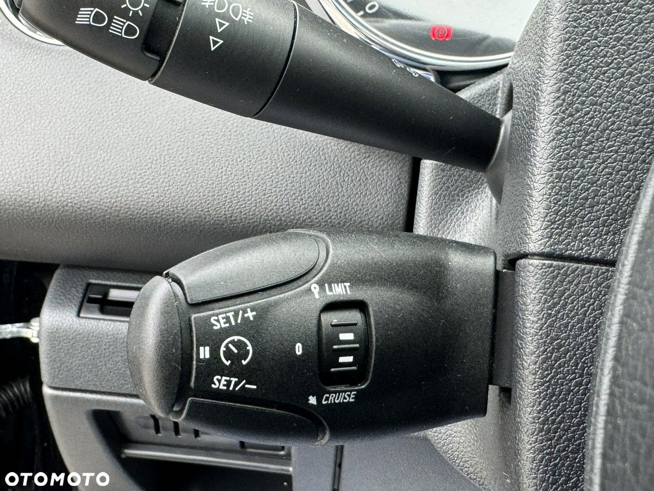 Peugeot 3008 BlueHDi 120 EAT6 Stop & Start Business Line - 23