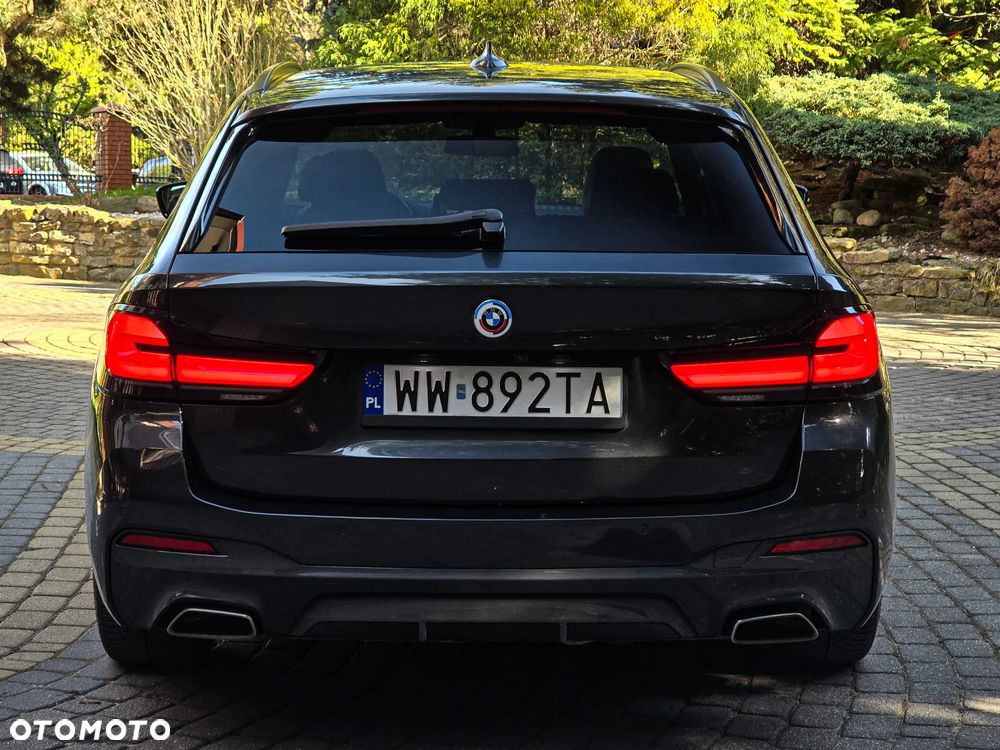 BMW Seria 5 530d xDrive mHEV M Sport sport - 7