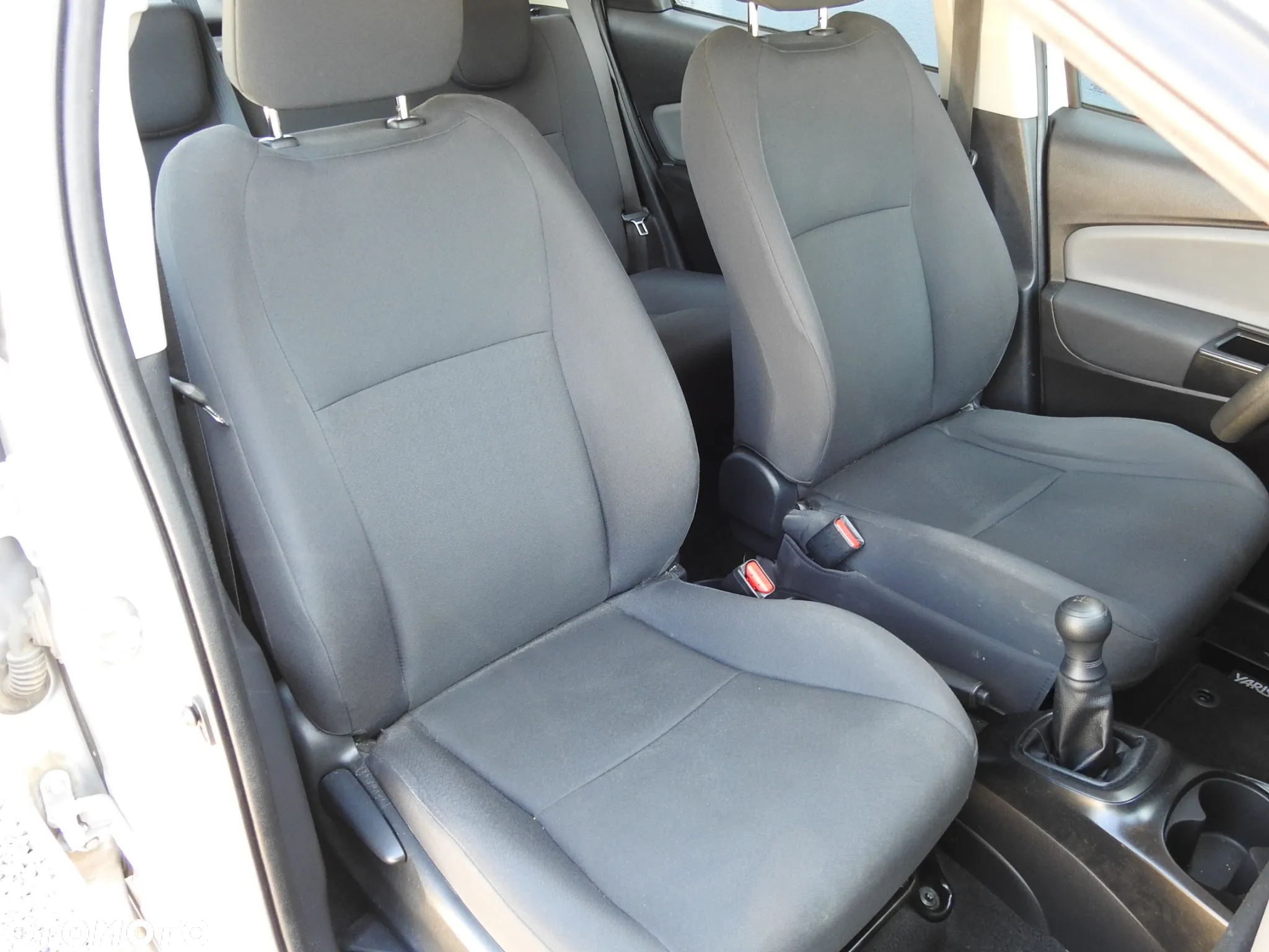 Toyota Yaris 1.0 Active - 11