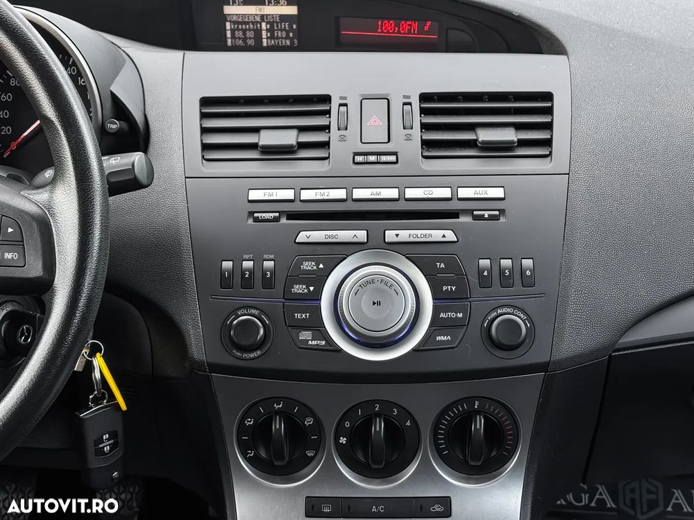 Mazda 3 Sport 1.6i CE - 13