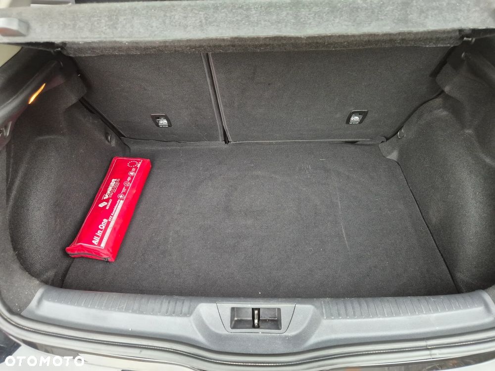 Renault Megane ENERGY TCe 130 PLAY - 17