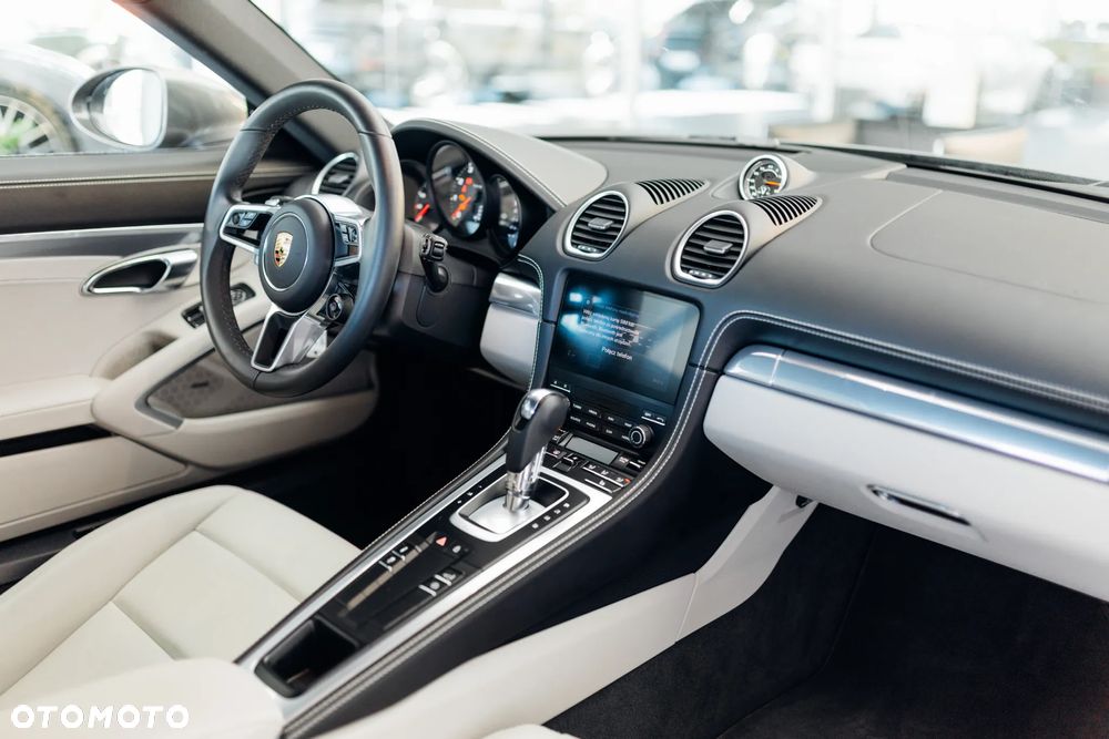 Porsche 718 Cayman GPF PDK - 20