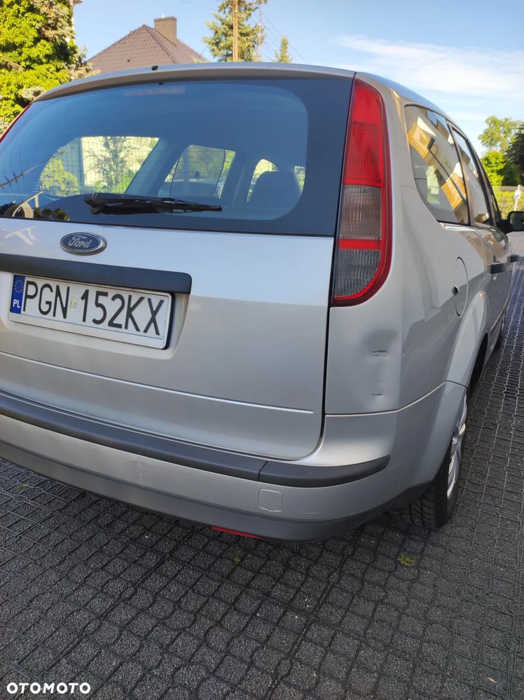 Ford Focus 1.6 16V Style - 13
