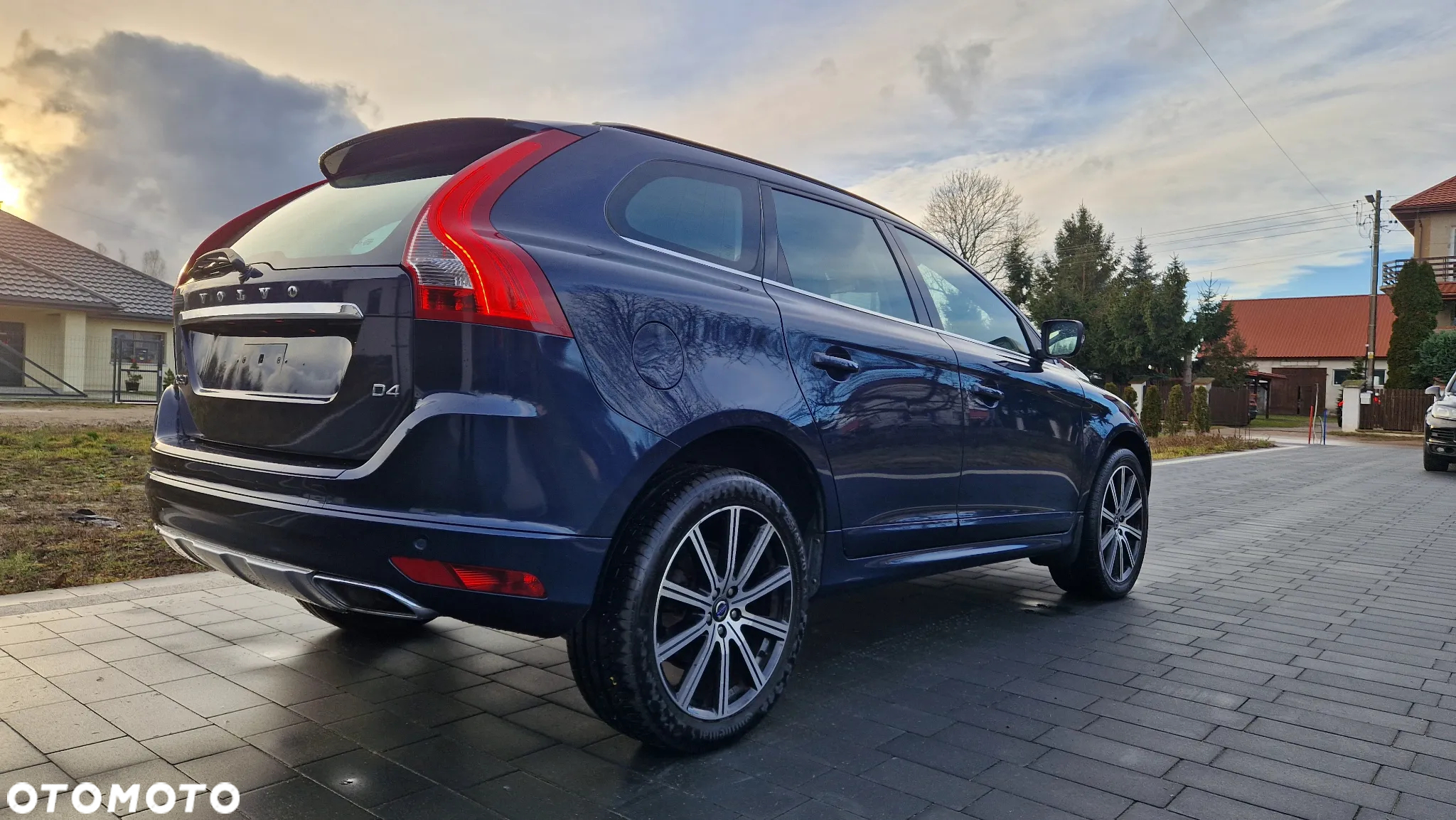 Volvo XC 60 D4 Geartronic Momentum - 3