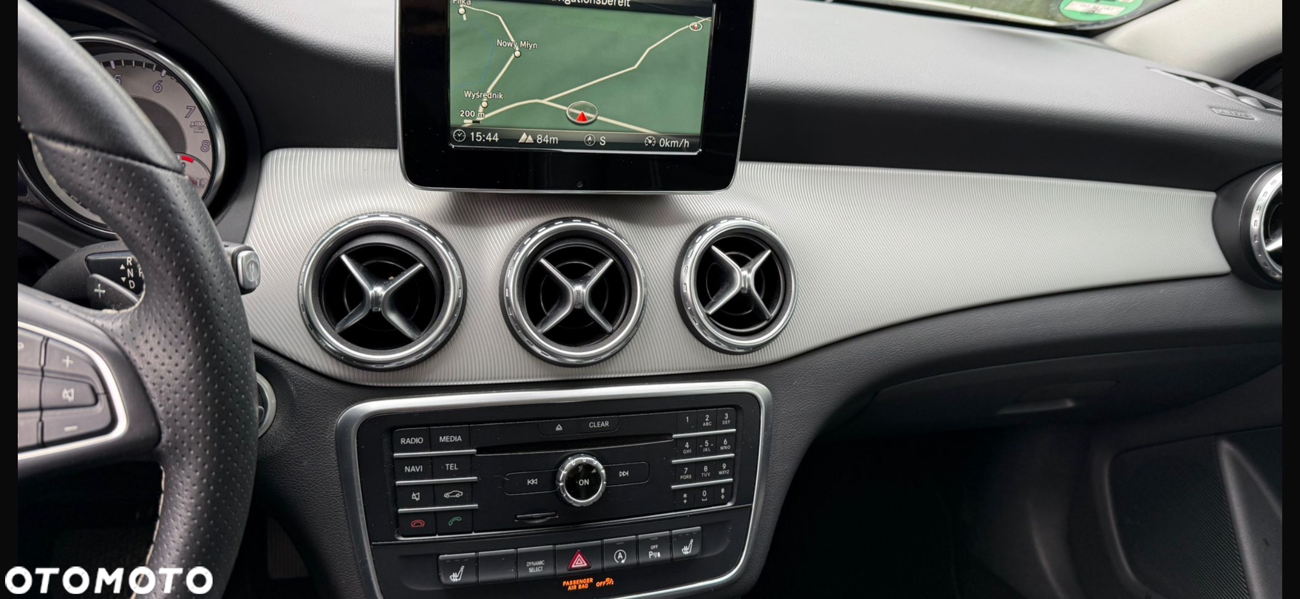 Mercedes-Benz GLA 200 7G-DCT Activity Edition - 37