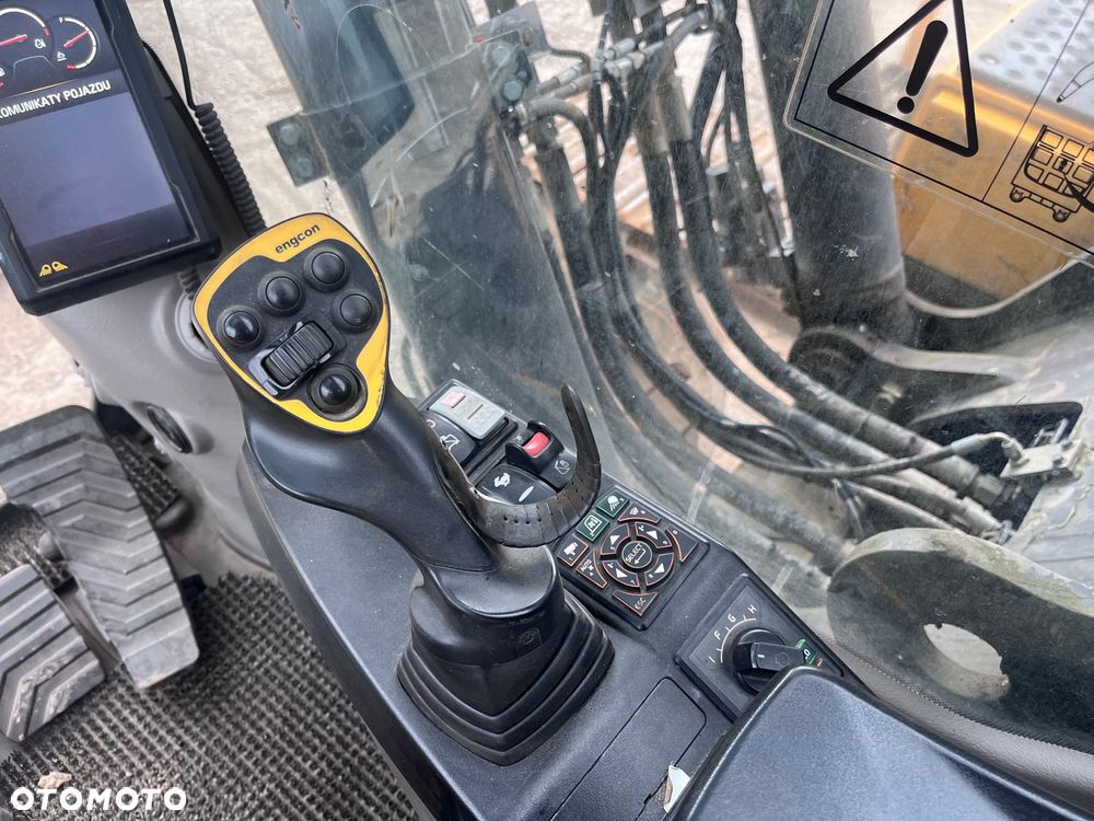 Volvo EC300EL - 35