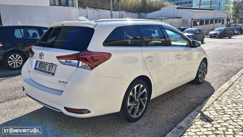 Toyota Auris Touring Sports 1.4 D-4D Comfort - 2