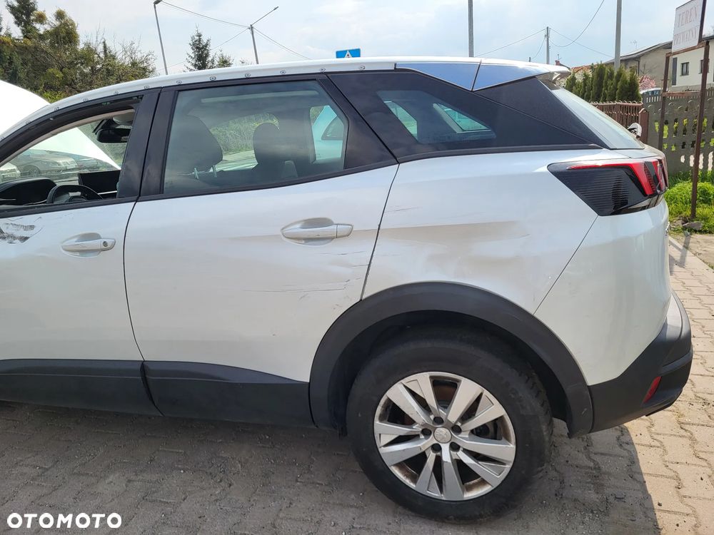 Peugeot 3008 BlueHDi 130 Stop & Start EAT8 Allure - 34