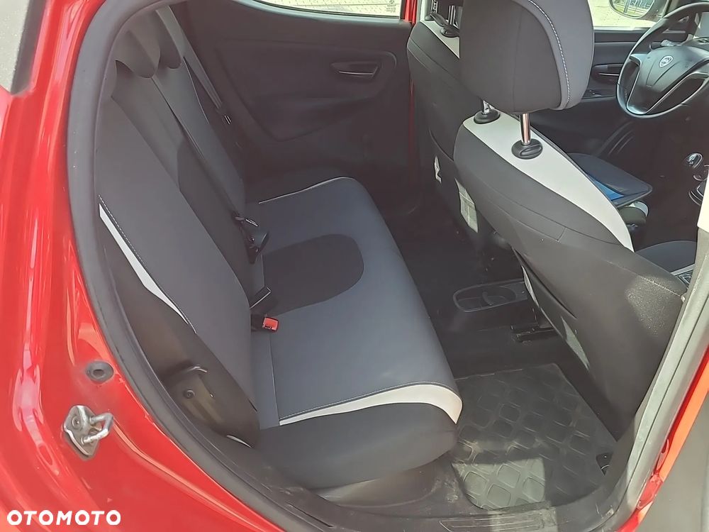Lancia Ypsilon 1.2 8V Elefantino S&S - 20