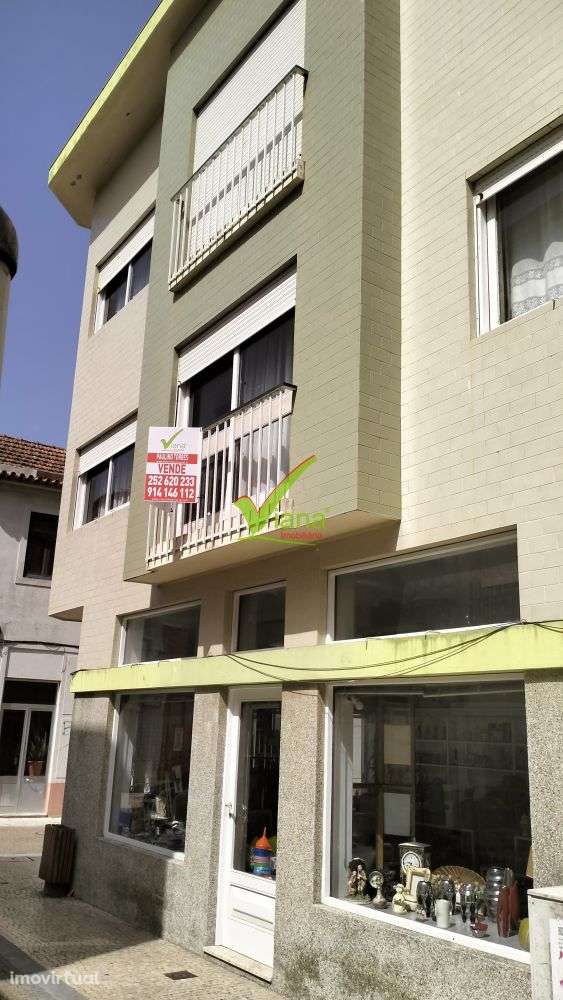Prédio no centro da Póvoa de Varzim - Grande imagem: 3/22