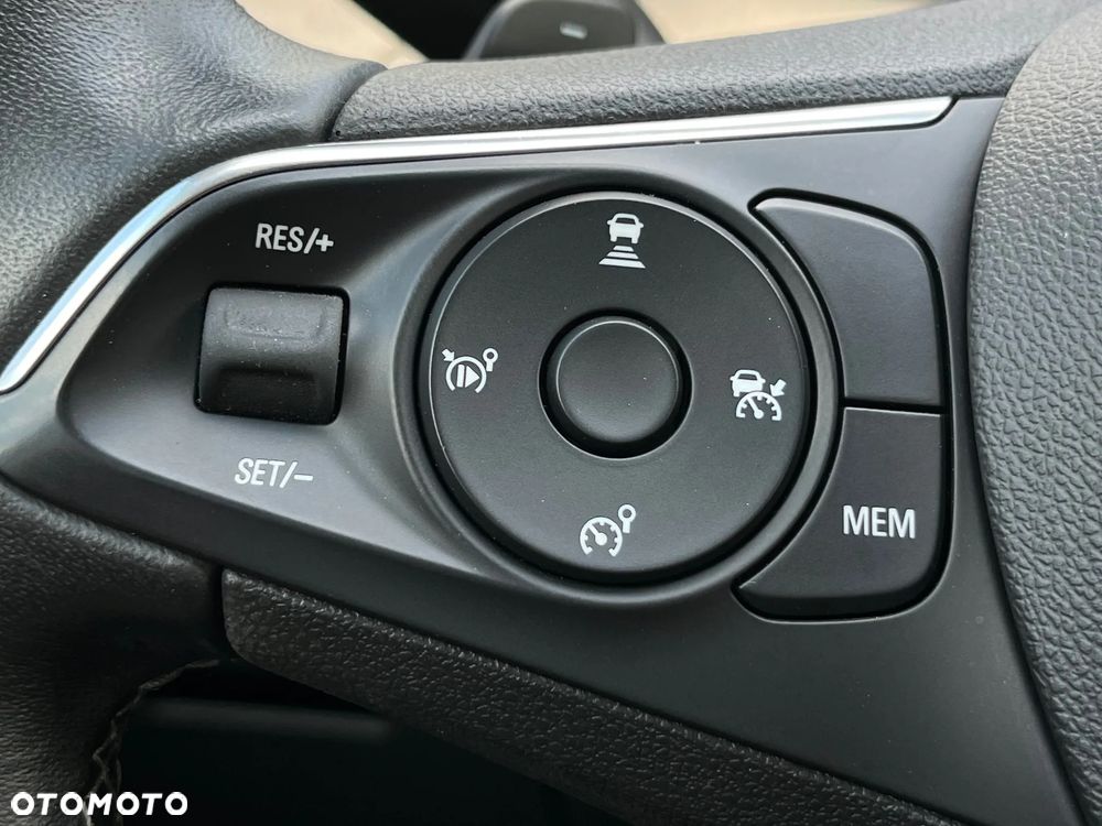 Opel Grandland X 1.6 T PHEV 4x4 Elite - 25