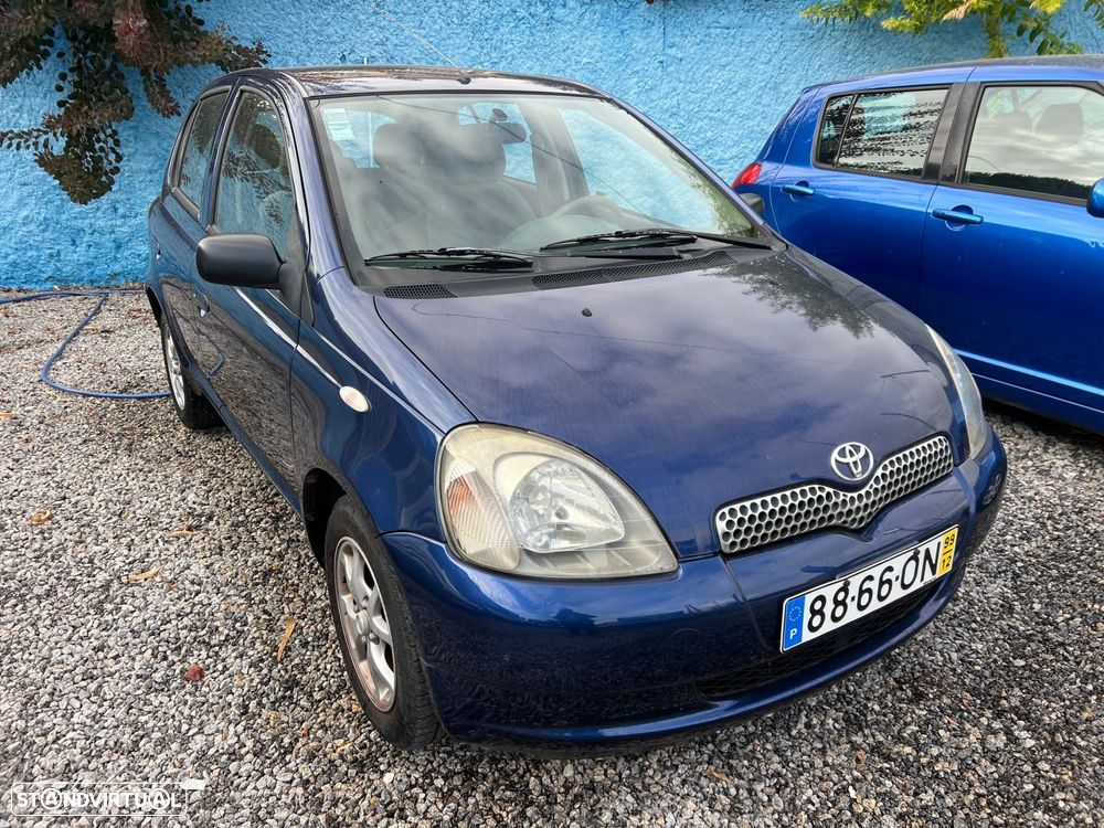 Toyota Yaris 1.0 Luna - 2