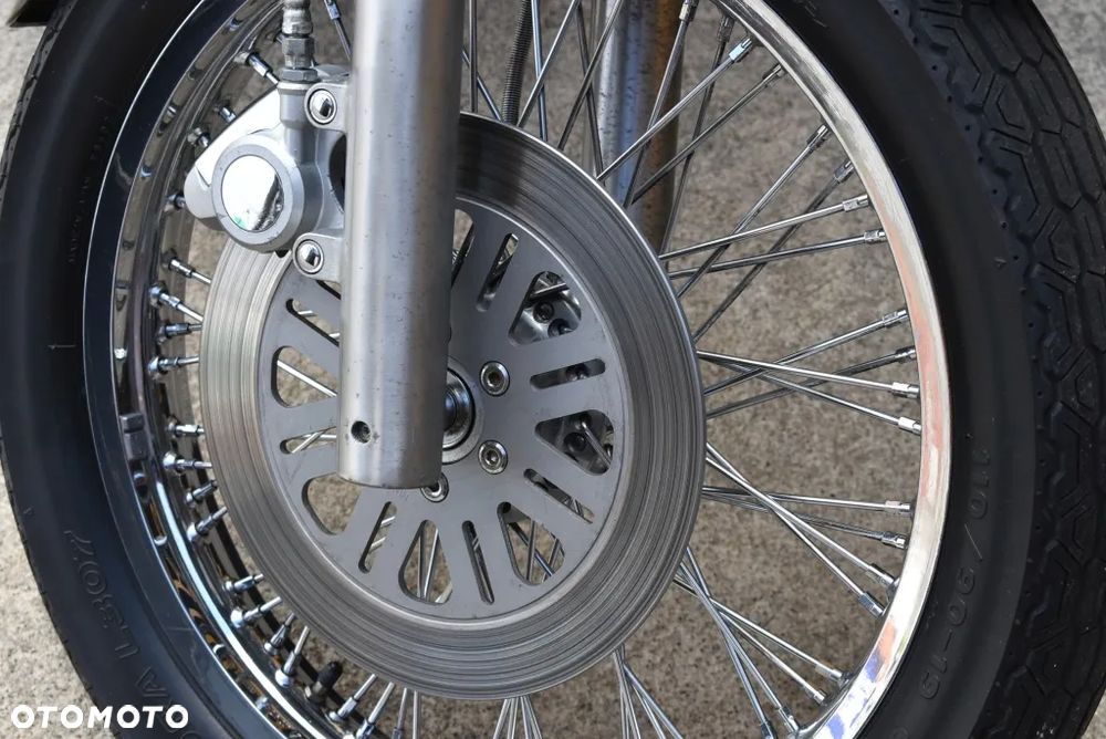 Suzuki Intruder - 27