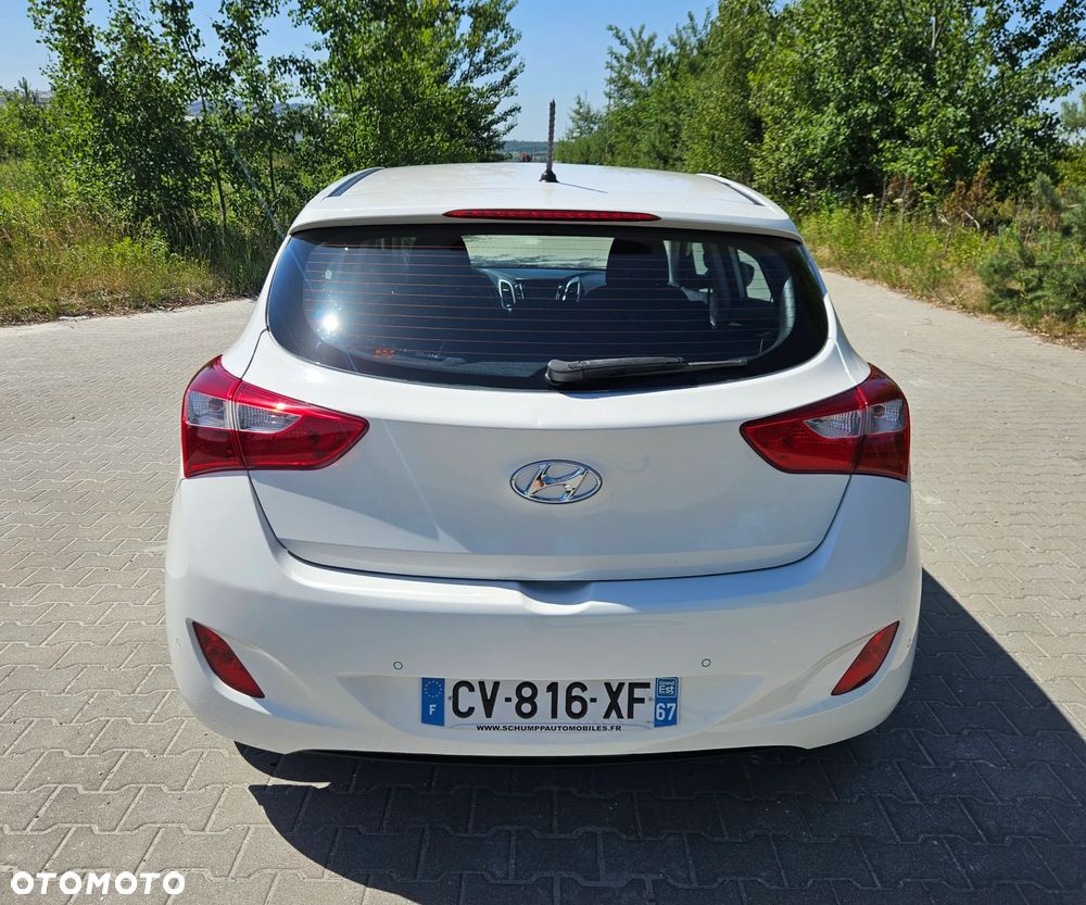 Hyundai i30 blue 1.6 CRDi Style - 19