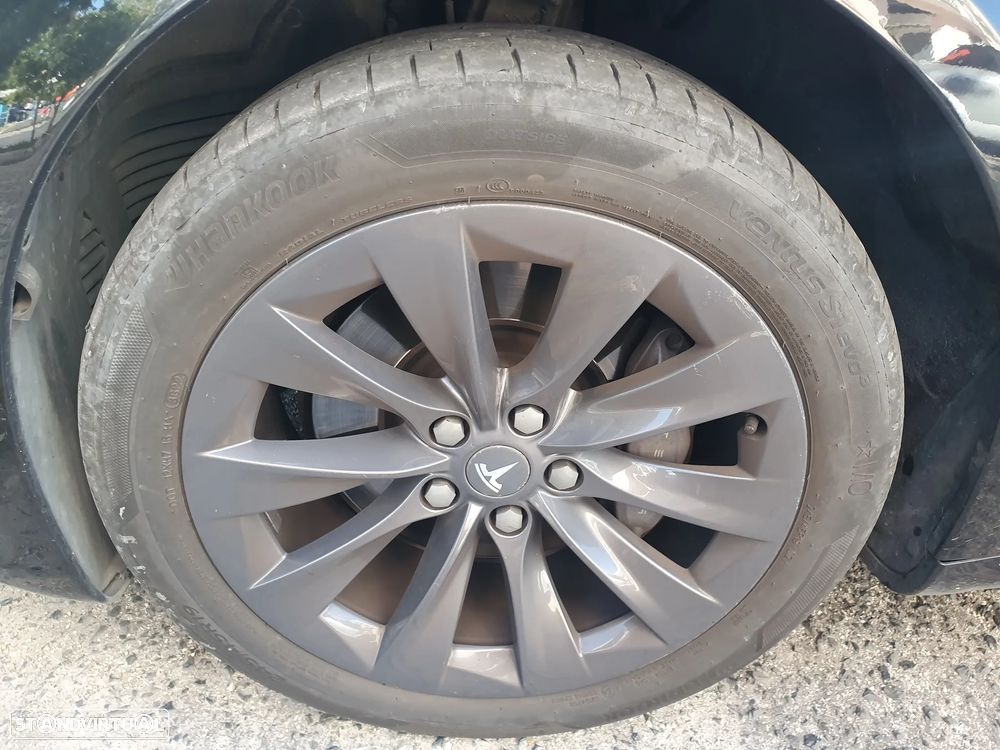 Tesla Model S Long Range AWD - 11