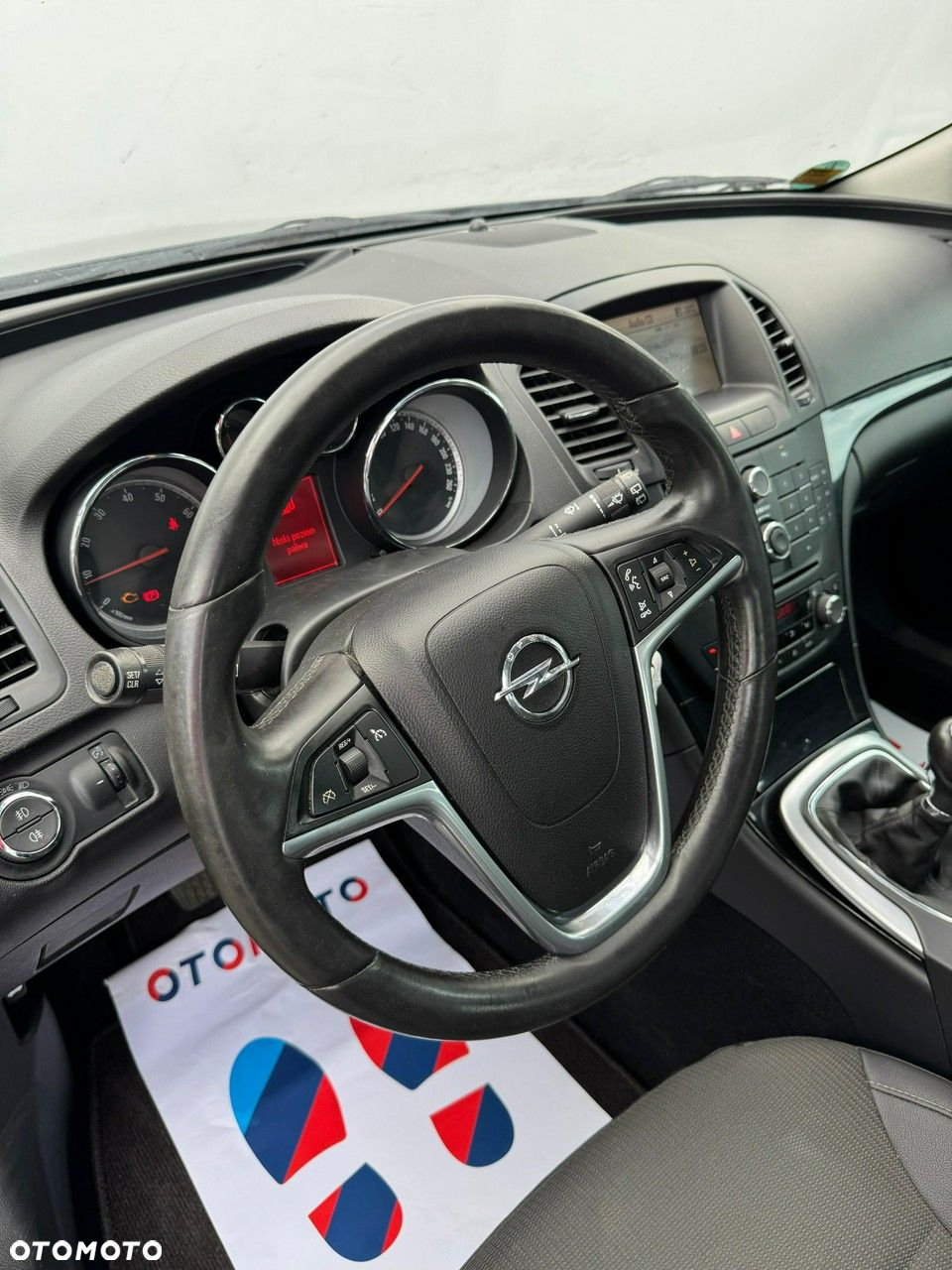 Opel Insignia - 24