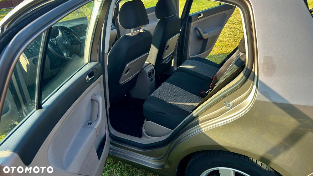 Volkswagen Golf Plus 1.6 Comfortline - 19