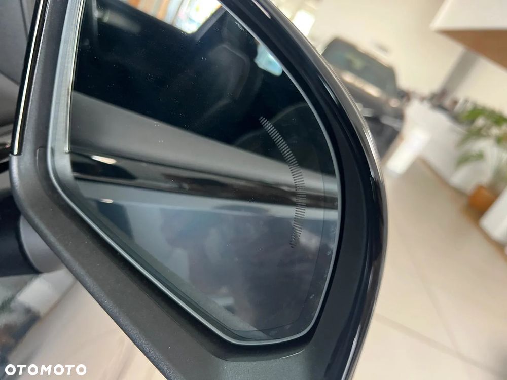Volvo XC 40 B4 AWD Ultimate Dark - 38