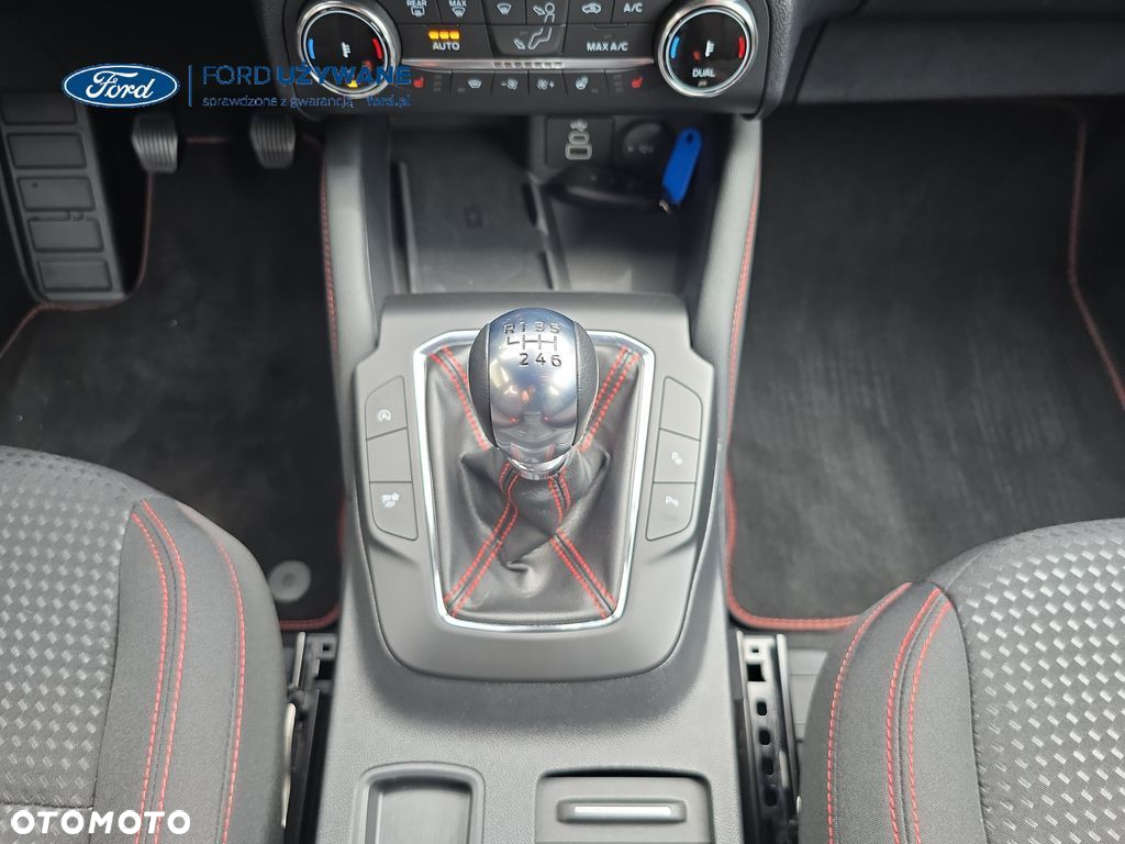 Ford Kuga - 22