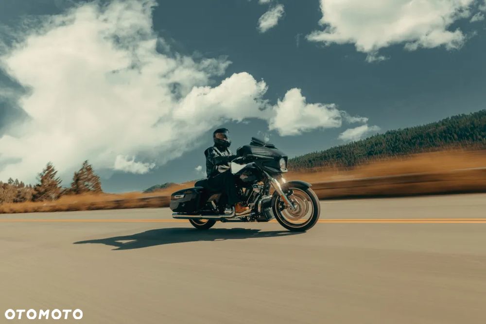 Harley-Davidson Touring Street Glide - 26