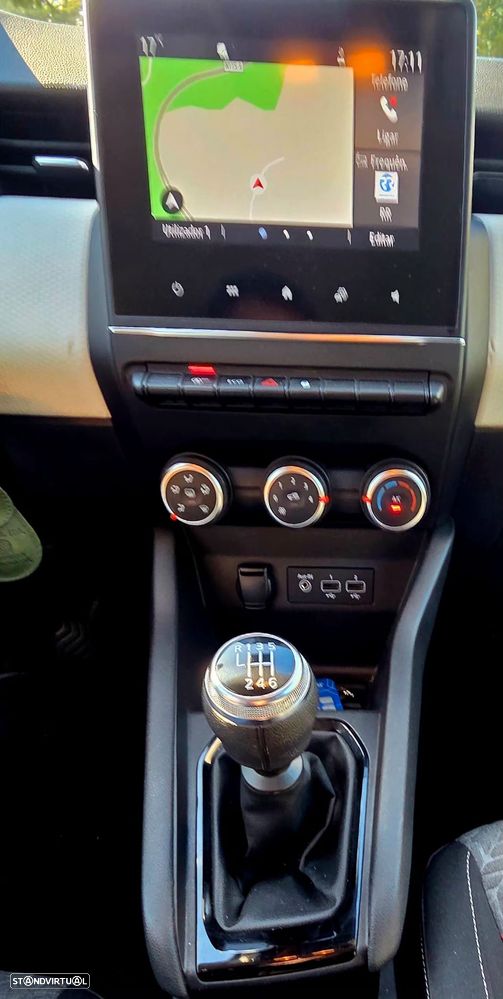 Renault Clio 1.5 Blue dCi Limited - 9
