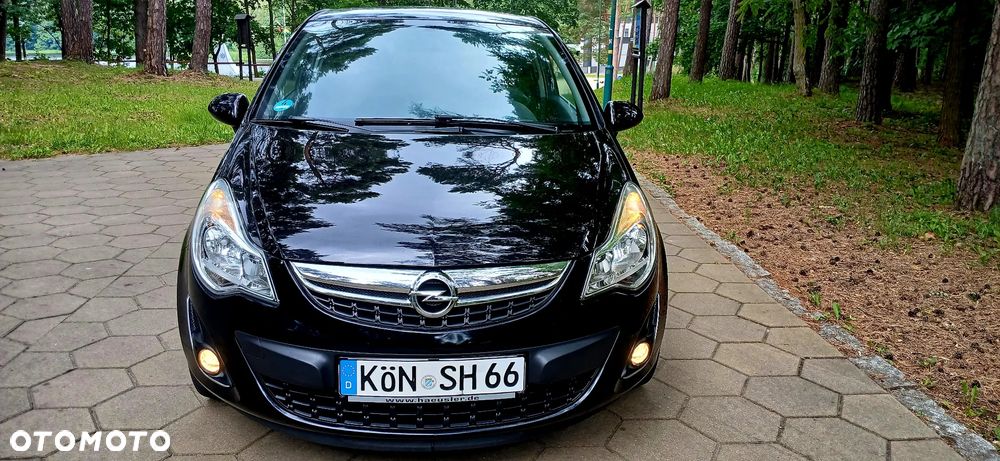 Opel Corsa 1.4 16V 150 Jahre - 7