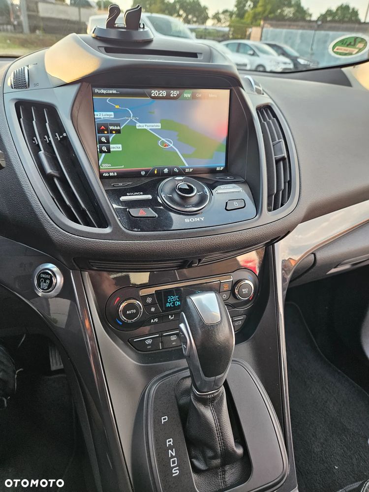 Ford Kuga 2.0 TDCi 4x4 Titanium - 28